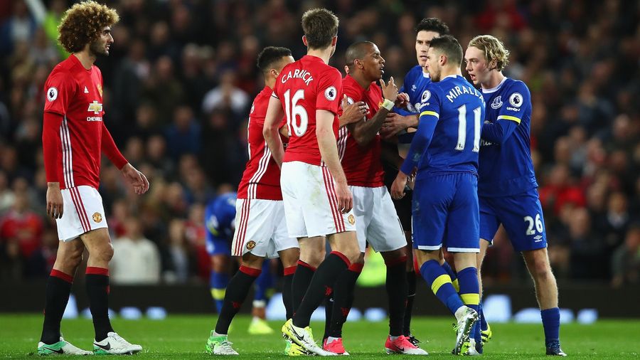 Everton Score Stupid Goal, Manchester United Get Late Penalty, Both Go Home Unhappy