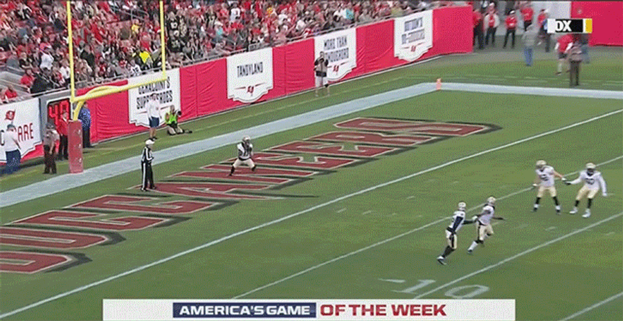 Alvin Kamara Almost Didn&#39;t Run Out This 106-Yard Kickoff Return TD
