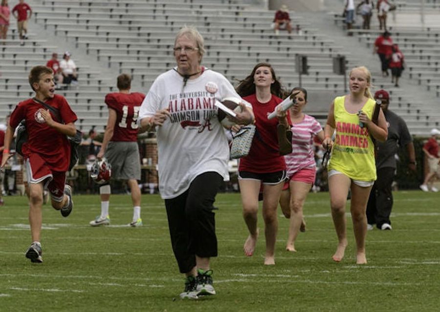 Alabama Fans Sprint For Nick Saban's Autograph