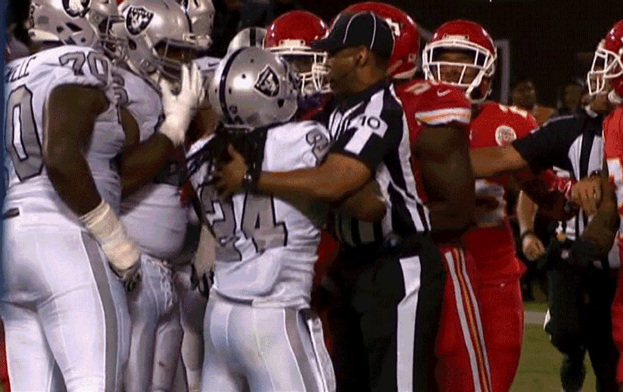Marshawn Lynch Ejected For Making Contact With Official