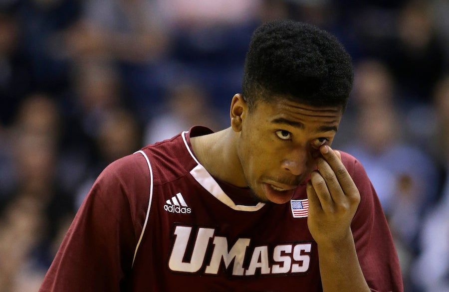 UMass Basketball Player Motivated By Mom Shutting Off His Phone&#39;s Data