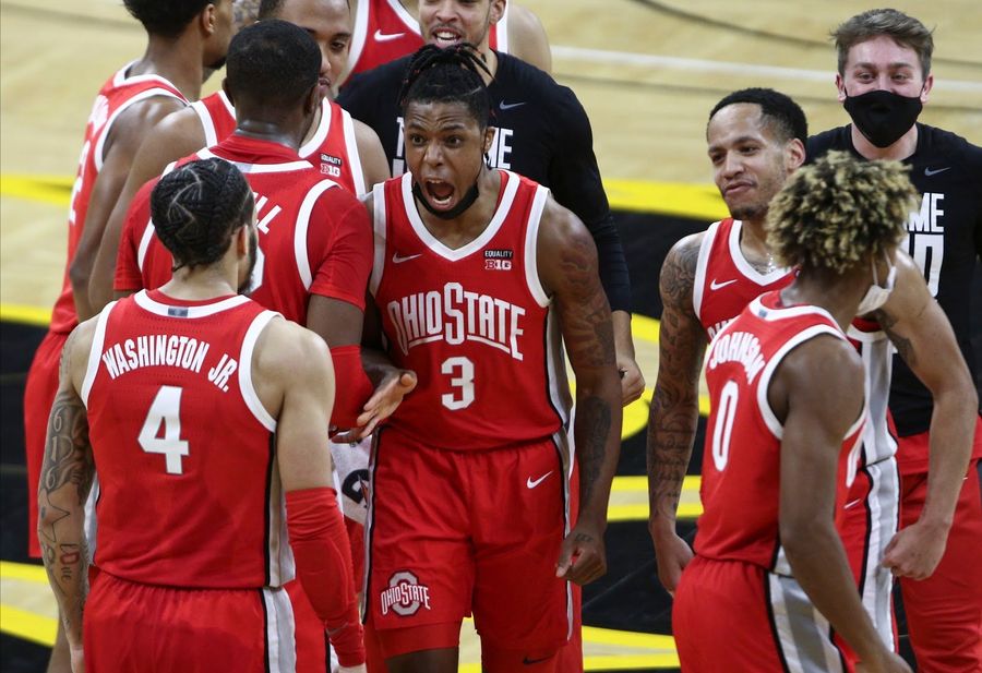 NCAA reveals preseason college football Top 25 … oh, nope, wait, it’s the top 16 March Madness seeds