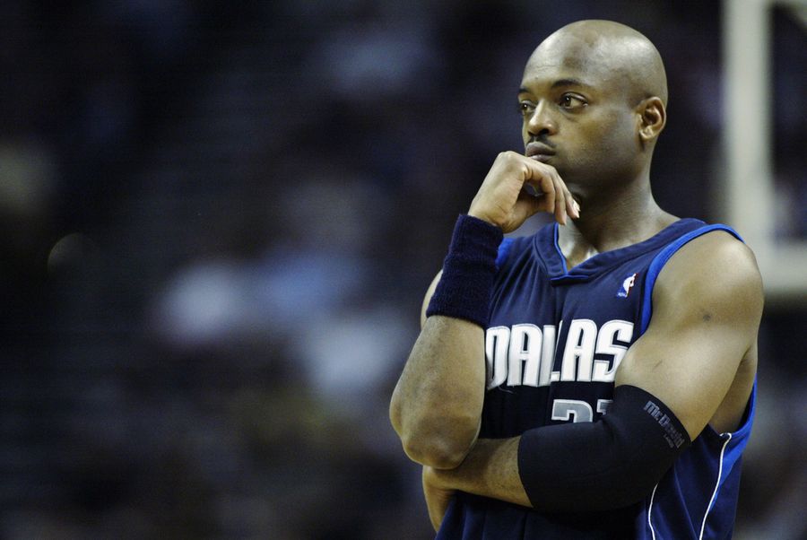 Nick Van Exel Discovers, Is Enraptured By Iced Coffee