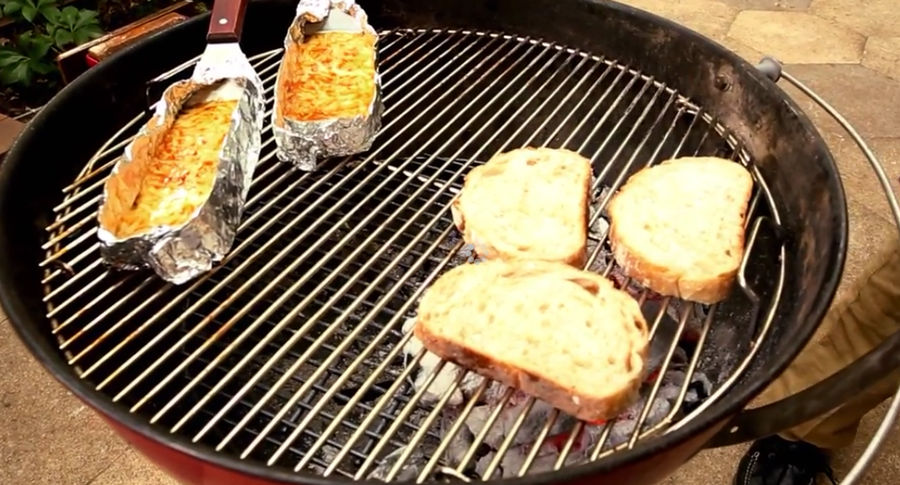 TV Chef Fucks Up Grilled-Cheese Sandwich