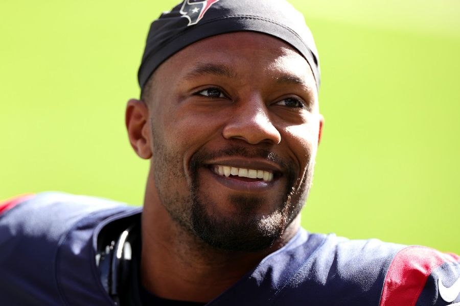 Bereft of JJ Watt, Texans double-down on David Johnson