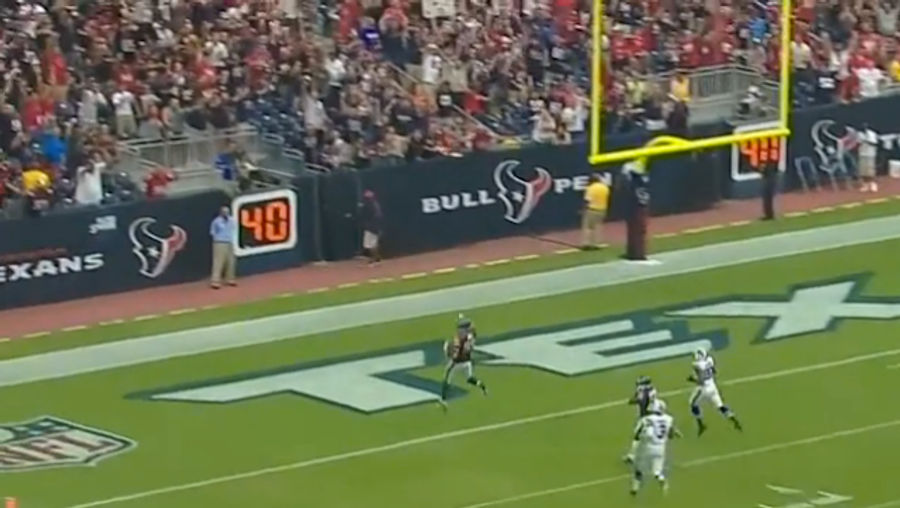 J.J. Watt Returns Interception For An 80-Yard TD