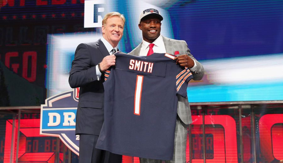 NFL Rookie Roquan Smith&#39;s Car Robbed Of Valuable Items, Also Bears Playbook
