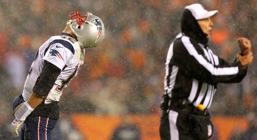 NFL&#39;s VP Of Officiating Defends Very Bad Year Of Officiating