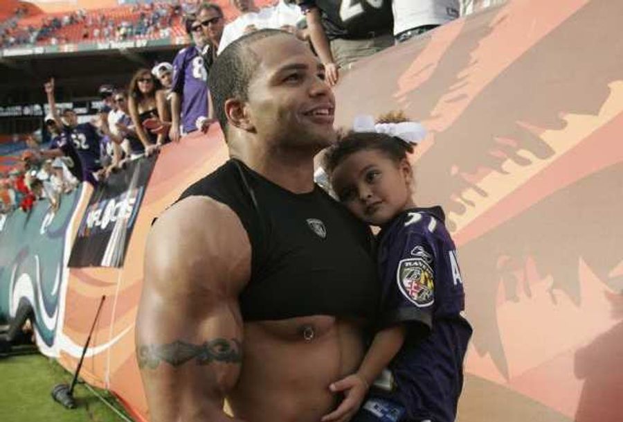Brendon Ayanbadejo Implies Miami Traded Him For Taking Paternity Leave