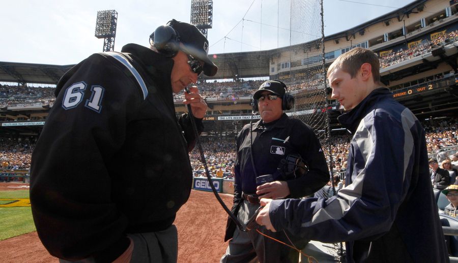 MLB Replay Reviews Took An Average Of 1:39