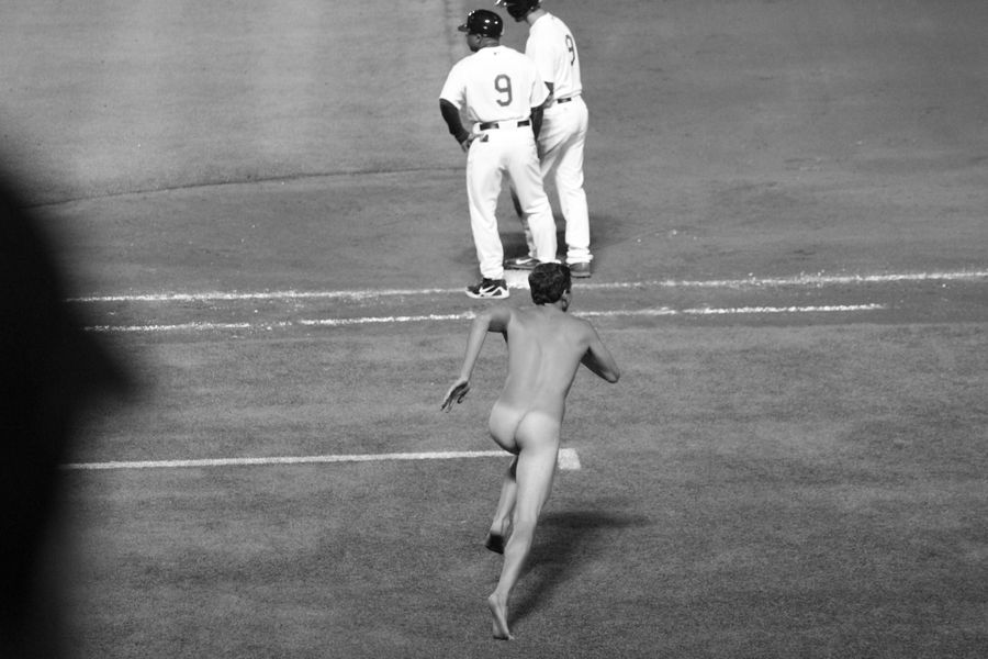 Naked Idiot On Turner Field Delays Athletics-Braves Game