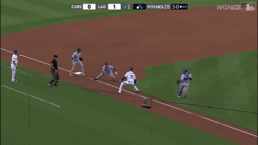 Javy Baez Deployed His Bionic Arm For This Double Play<em></em>