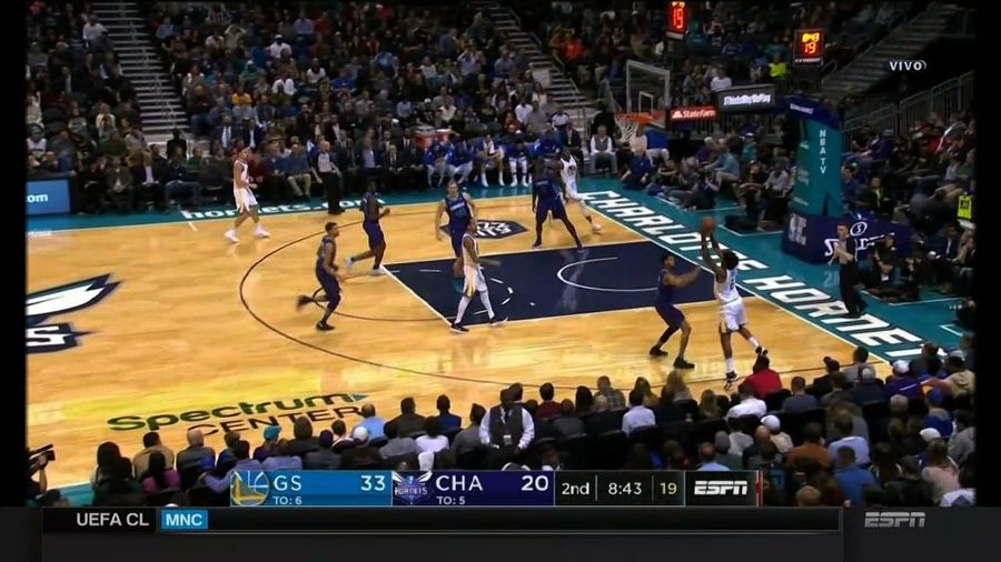 Nick Young Finds The Outer Limit Of The Pump Fake
