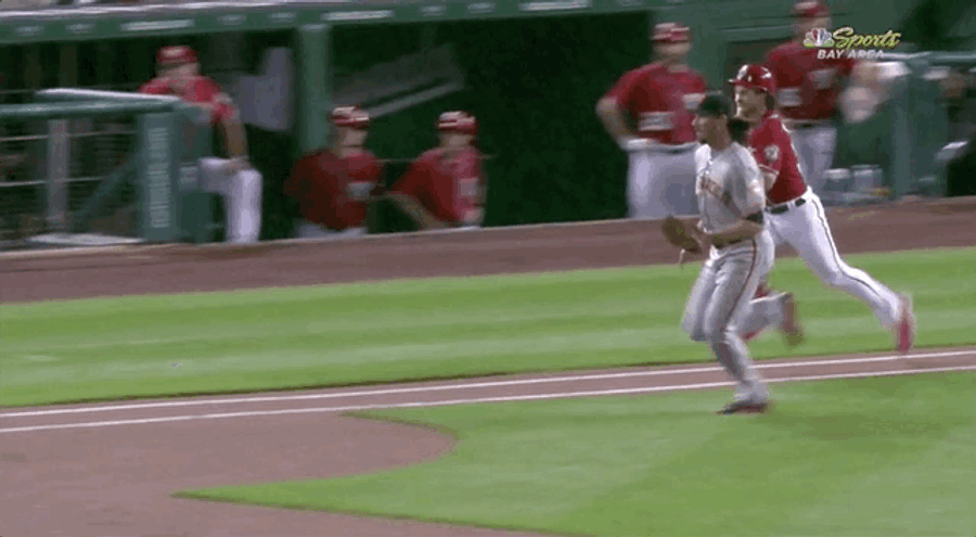 Bryce Harper Leaves Rainy Nats Game With Apparent Knee Injury