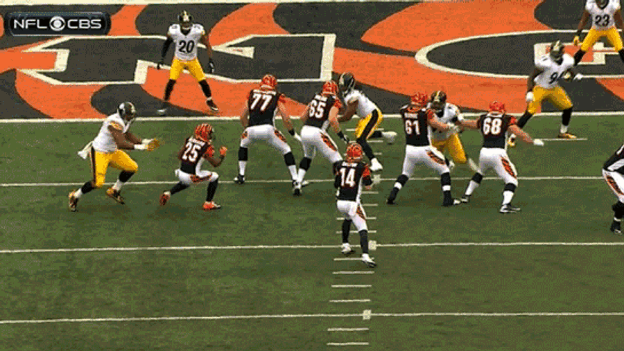 Andy Dalton Knocked Out Of Game With Thumb Injury