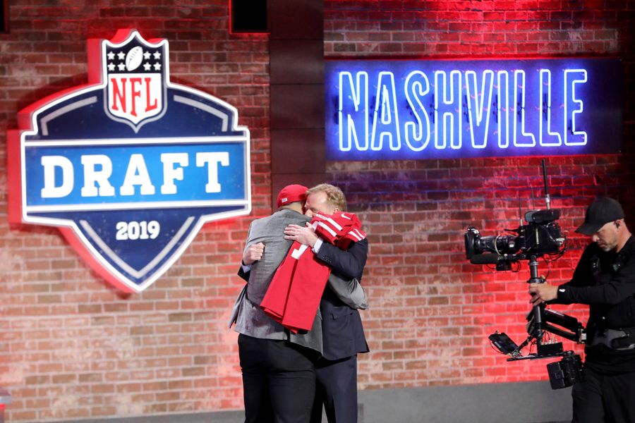 Who Hugged Roger Goodell Longest At Last Night&#39;s NFL Draft?