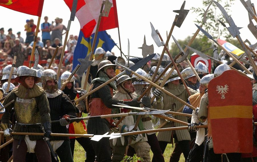 Professional Mercenaries And Cannon Made Medieval War Obsolete