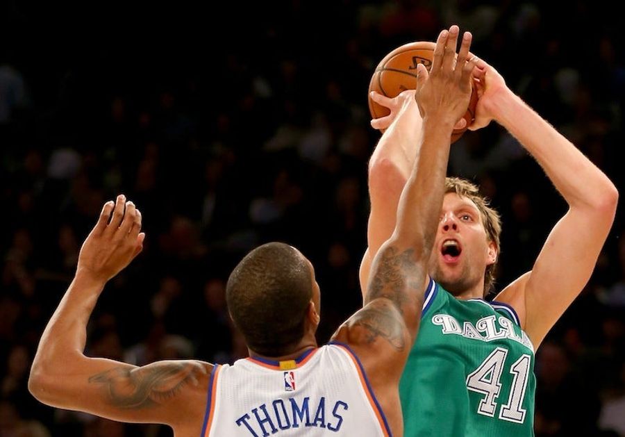 All Hail Dirk Nowitzki, Whose Old Ass Is Still Dominating