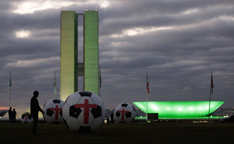 Rio Mayor On World Cup: "We’re Latins, We’re Not Used To Deadlines"