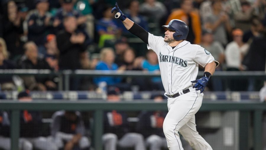 Enjoy Mike Zunino&#39;s Beautiful Month
