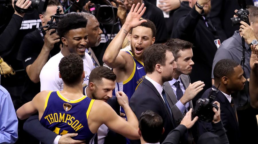 Several Minutes Of Horrendous Basketball Result In Warriors Surviving Game 5