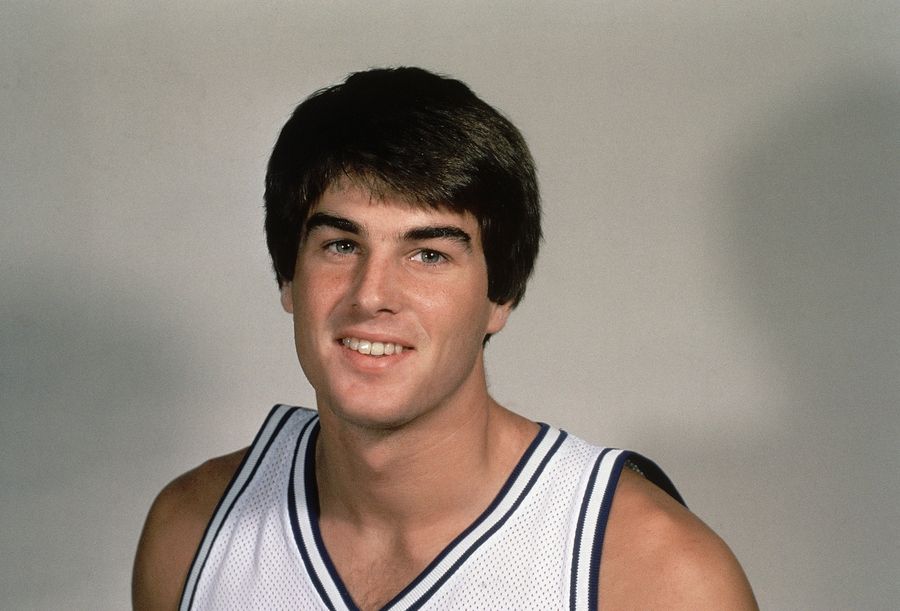 Jay Bilas Gets Into The Most Boring Twitter Fight Ever