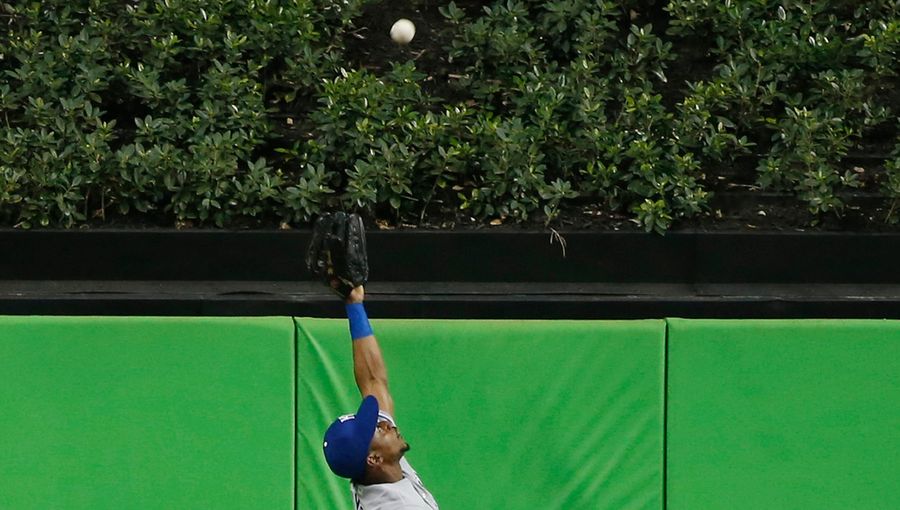 Jarrod Dyson Made The Home Run Robbery Of The Year