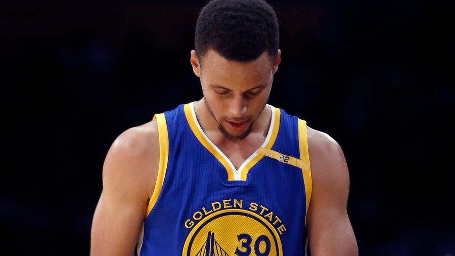 Warriors Get Their Asses Kicked Once Again As Steph Curry&#39;s Three-Pointer Streak Ends   