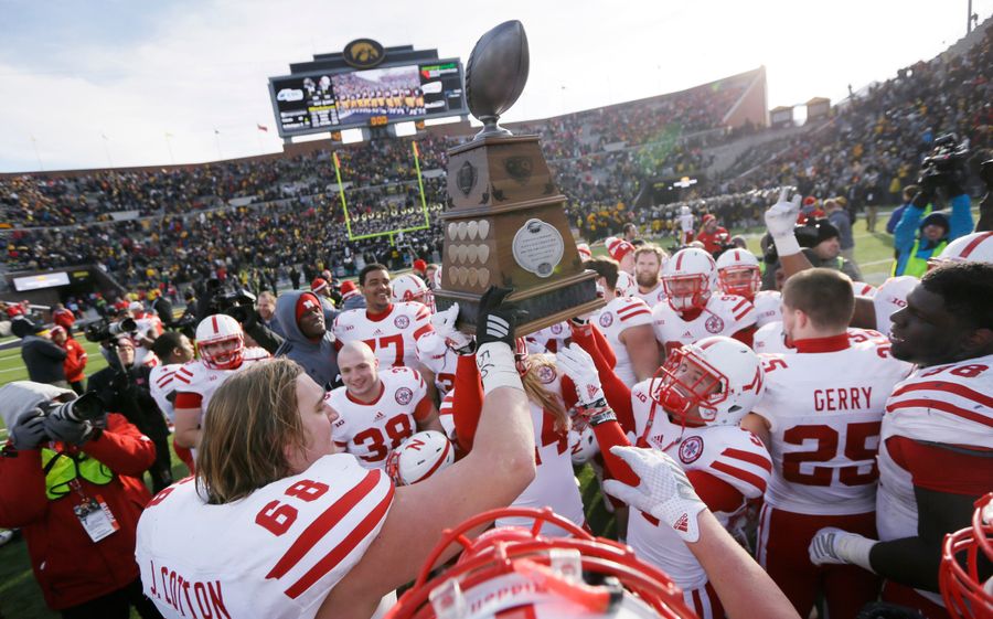 Nebraska Players Are Pissed At AD Shawn Eichorst For Firing Bo Pelini