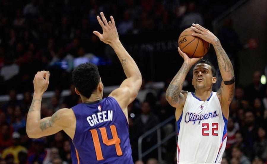 Suns Make Four-Fingered Foam Hands To Honor Gerald Green