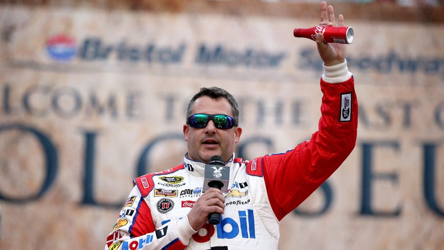 Twitter User Puts Tony Stewart In His Rear-View Mirror<em></em>