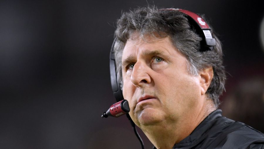 Report: Mike Leach Called Pac-12 Official &quot;A Total Coward&quot; In Series Of Texts About Player Safety