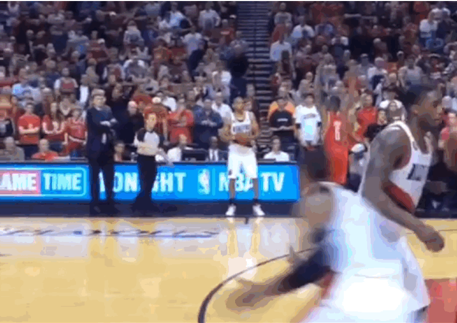 Front-Row View Of Damian Lillard's Buzzer-Beater Is Awesome