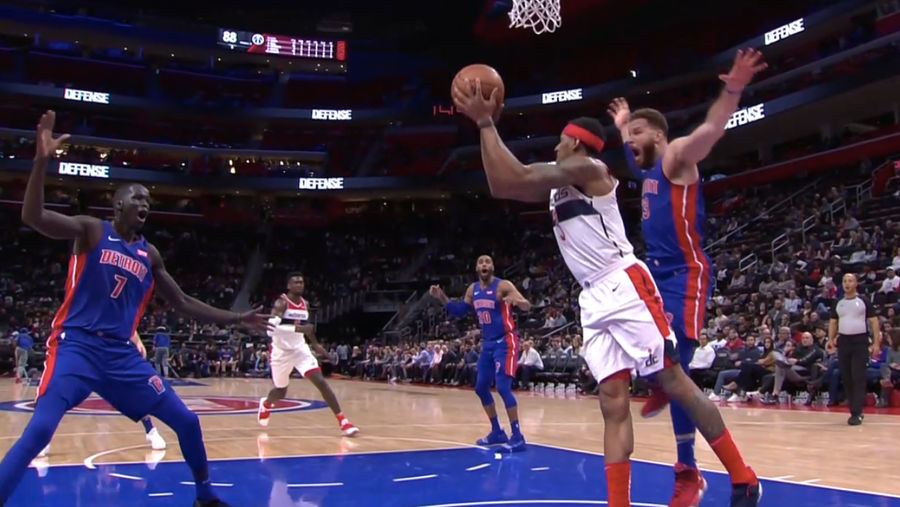 NBA Refs Defend Bradley Beal's Comical, Insanely Obvious Travel