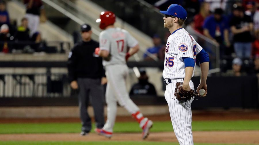Rhys Hoskins Trolled The Mets With A Leisurely Stroll Around The Bases