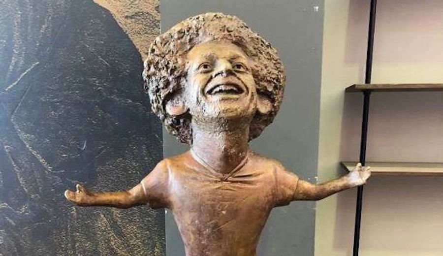 Mohamed Salah Is Officially A Great Player Now That He Has A Creepy Statue In His Likeness