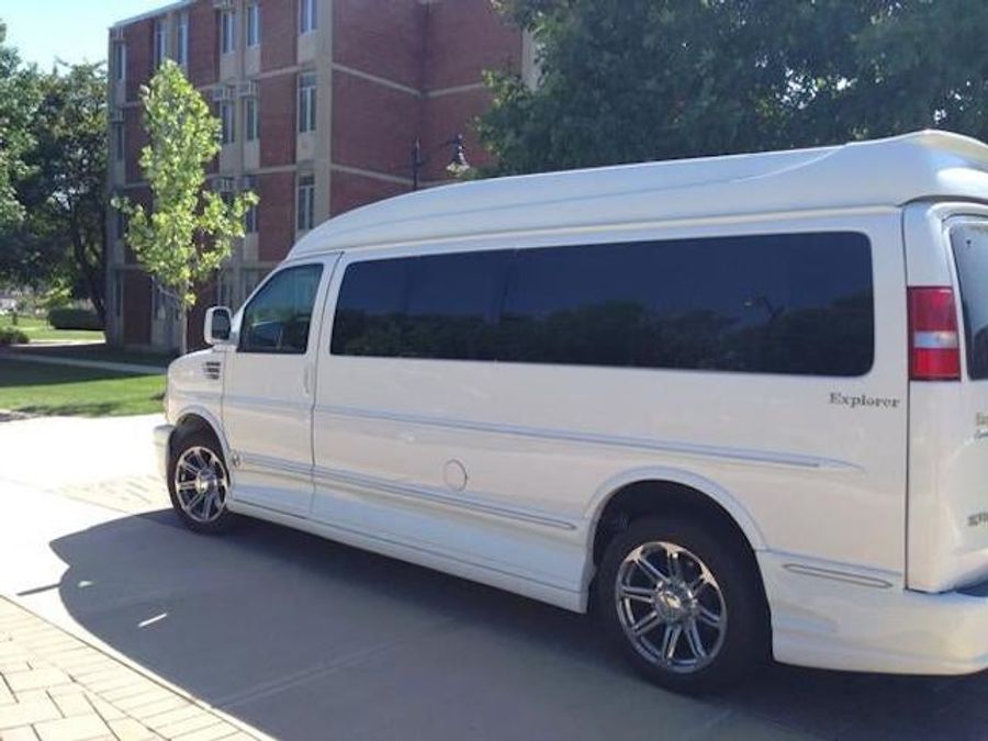 Jay Cutler Drove To Camp In A Big-Ass Van, Is Still The Best