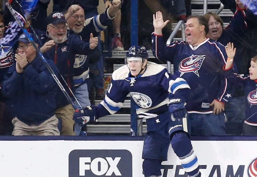 Hockey Player&#39;s Feat To Eventually Be Used On Facebook As Reason Why LeBron James Is Actually A Baby