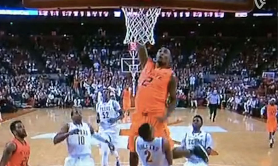 Don&#39;t Stand In The Way When Le&#39;Bryan Nash Is Rumbling Down The Lane