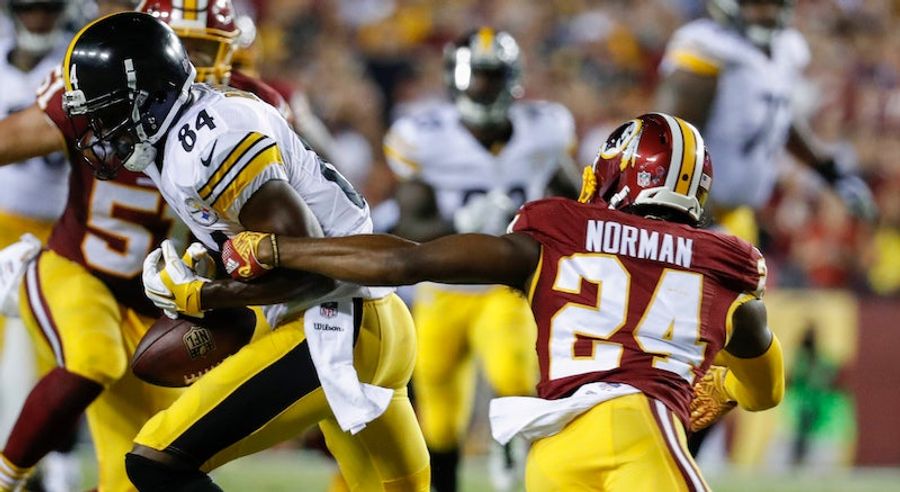 Behold The Glory Of The NFL Rulebook In One Dumb Clip<em></em>