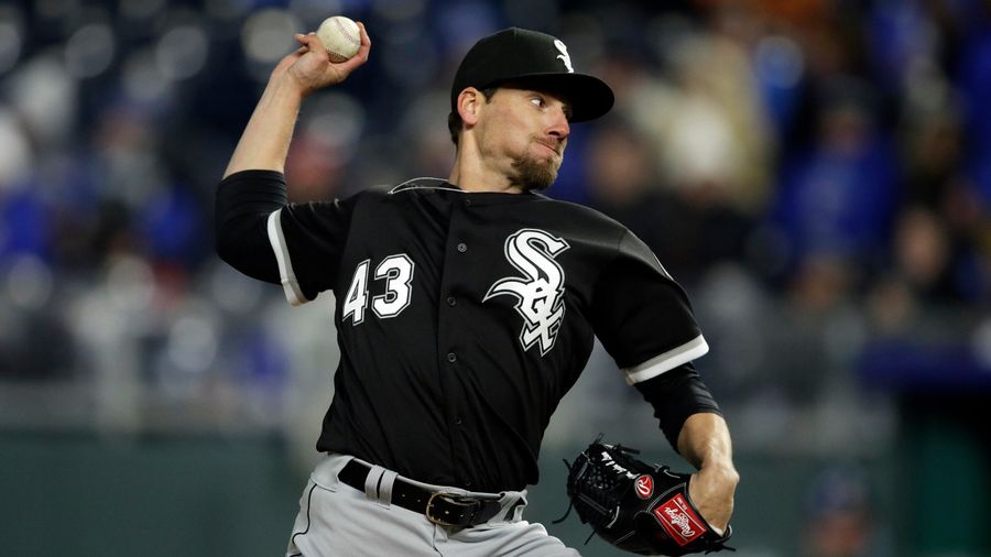 White Sox Pitcher Danny Farquhar Is Home From The Hospital<em></em>