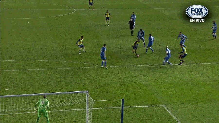 Arsenal Takes 3-1 Lead With Beautiful Soccer