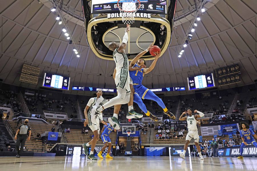 TAKE THE QUIZ! Here's an 'Elite Eight' trivia questions for NCAA Tourney's opening day