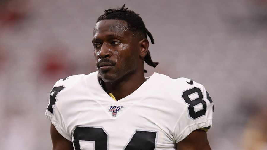 Dipshit NFL Reporter Exposes His Entire Ass With Blockheaded Tweets About Antonio Brown's Rape Case