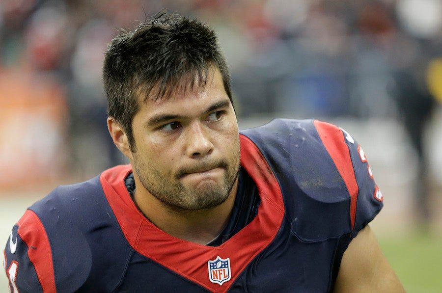 NFL Player&#39;s Networking Skills Get Him A Job
