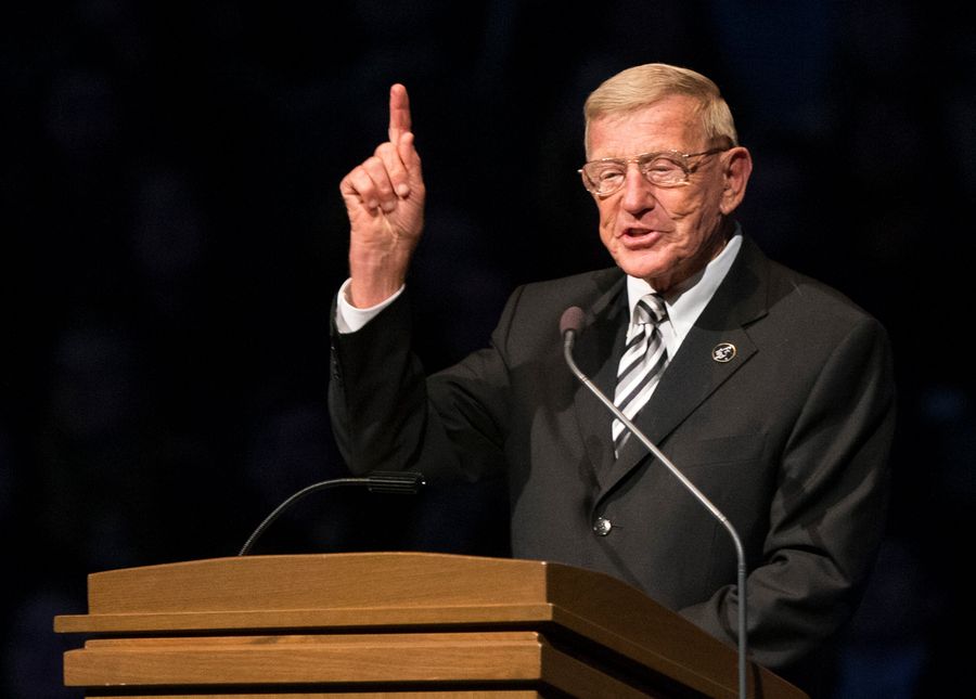 Lou Holtz Nixed From Speaking At Gala After Immigration Comments