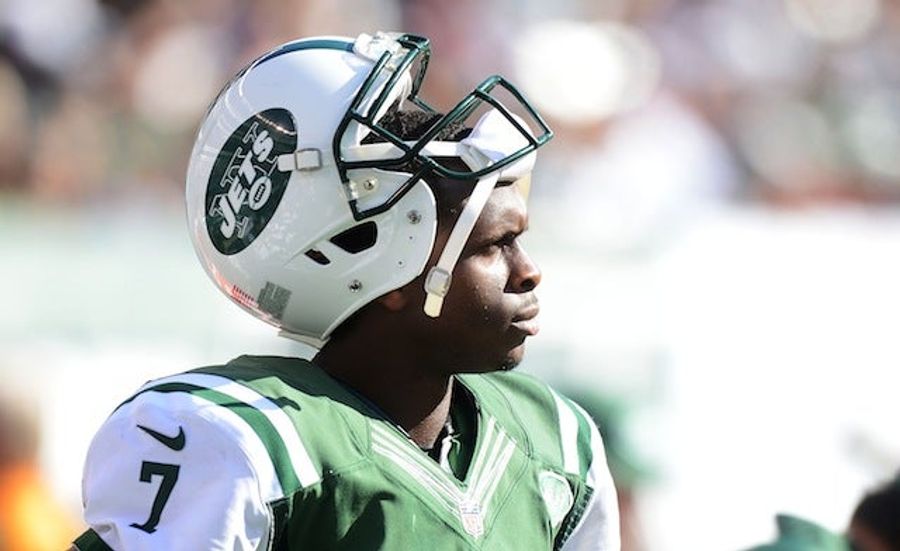 Report: Geno Smith Missed A Meeting Because Of A Dumb Team Policy
