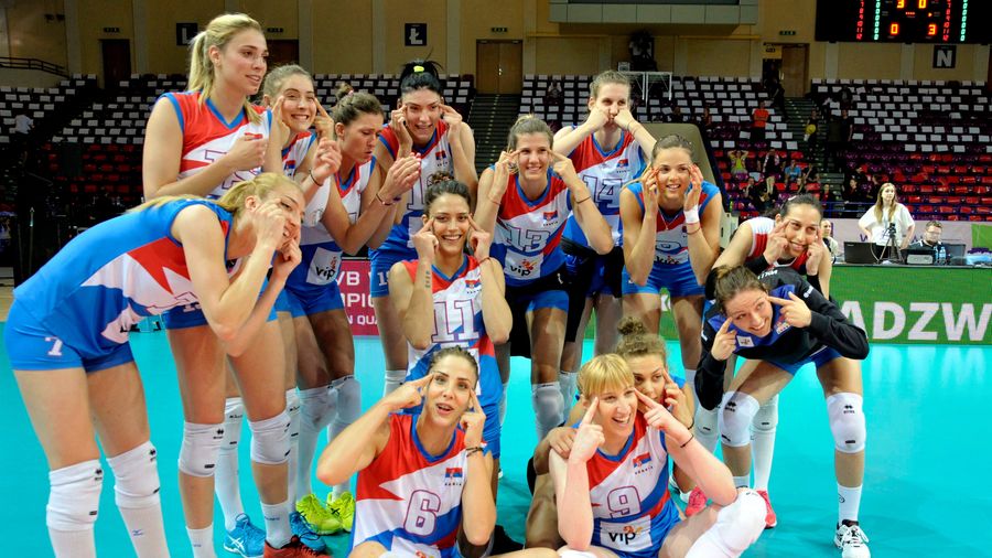 Serbian Women&#39;s Volleyball Team Strikes Ill-Advised Pose