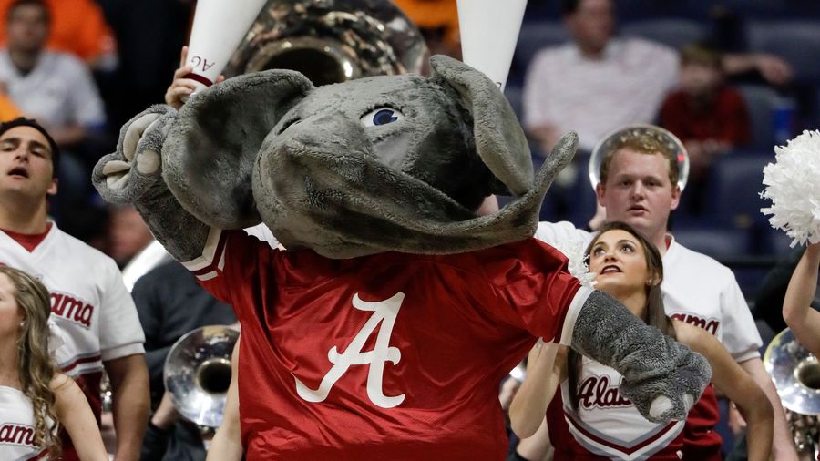 Alabama Basketball Admin Who Previously Worked In NCAA Enforcement Resigns After FBI Sting