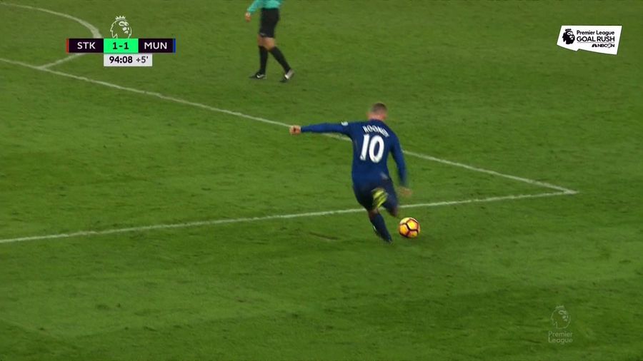 Wayne Rooney Becomes Manchester United's All-Time Top Scorer With Equalizer In Stoppage Time